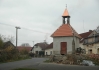 Letos střechu, za rok třeba dveře...