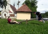 Tak nevím, je to houpačka, nebo váha?..